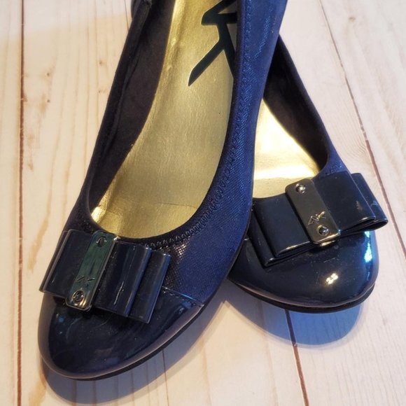{6M} Anne Klein Sport Navy Bow Ballet Flats - Picture 6 of 6